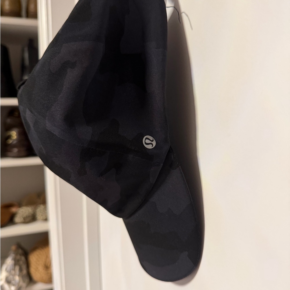 Black Camouflage Lululemon Cap - Picture 2 of 3